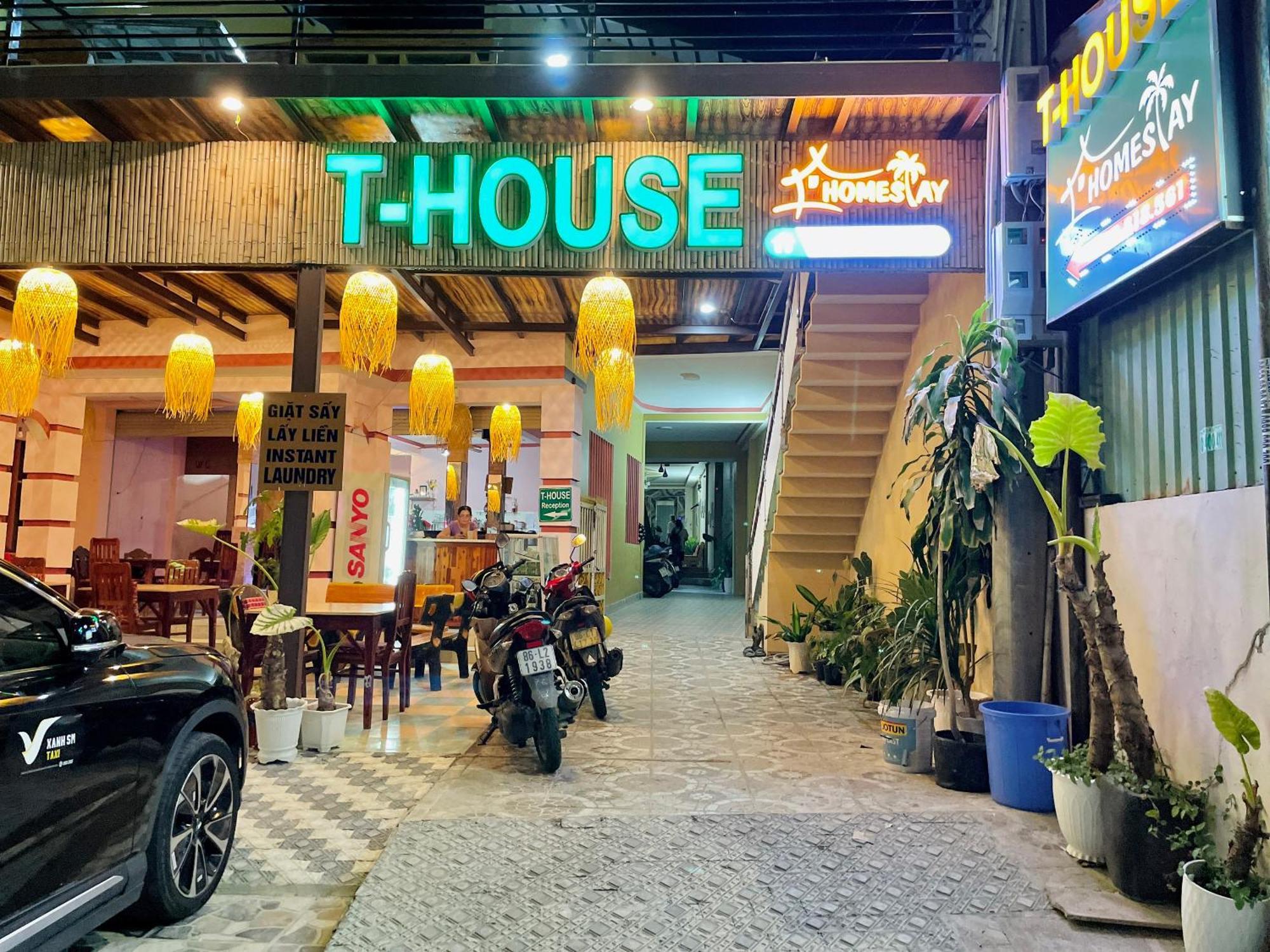 T'H Homestay Mũi Né Extérieur photo